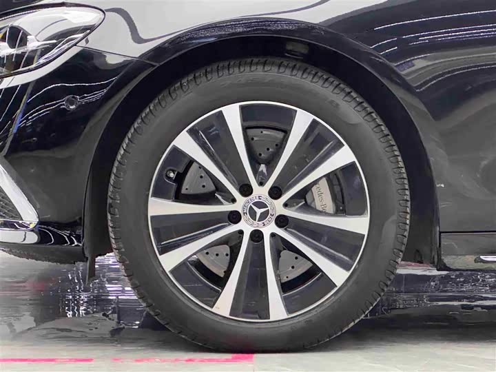 Фото 4 - Mercedes-Benz E-Class Hybrid