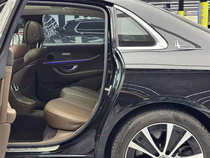 Фото 7 - Mercedes-Benz E-Class Hybrid