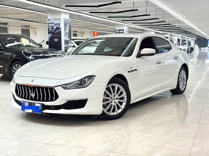 Photo 1 - Maserati Ghibli