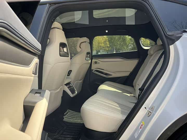 Фото 5 - BYD Song L