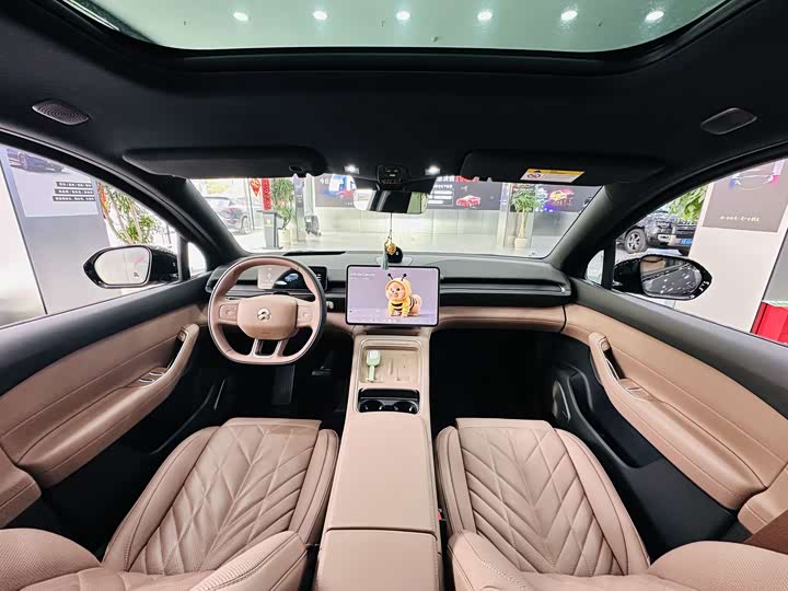 Фото 4 - Nio ES6