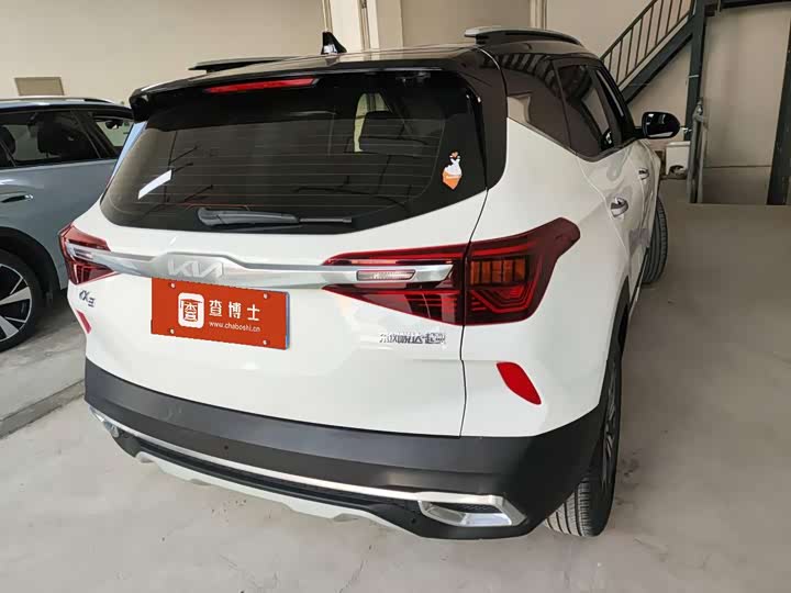 Фото 3 - Kia KX3