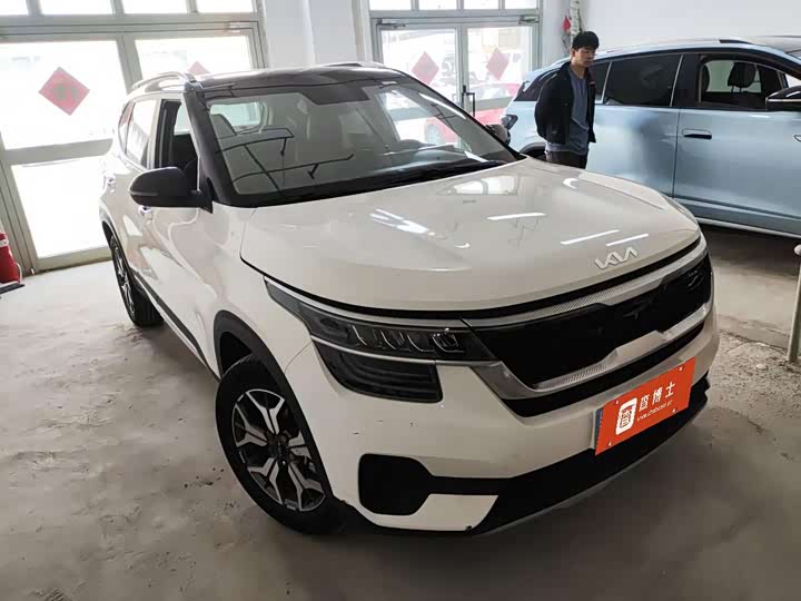 Фото 4 - Kia KX3