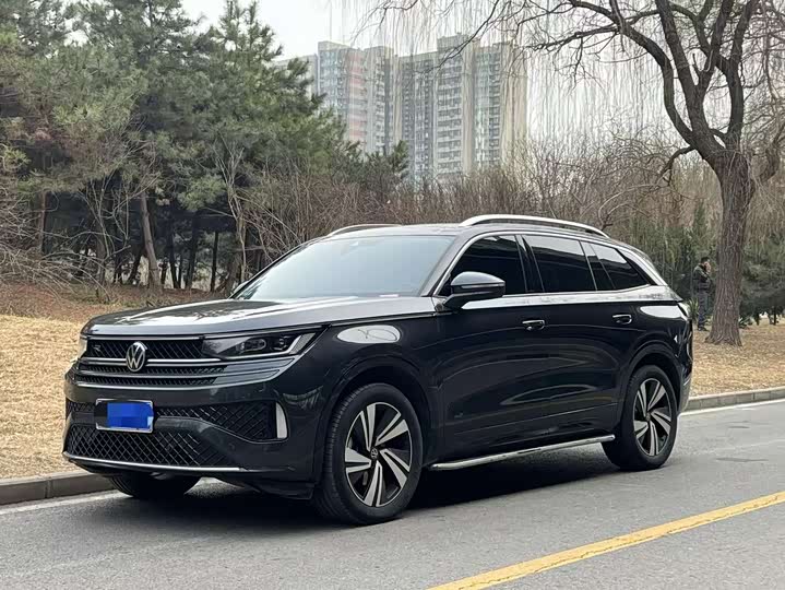 Фото 1 - Volkswagen Tavendor