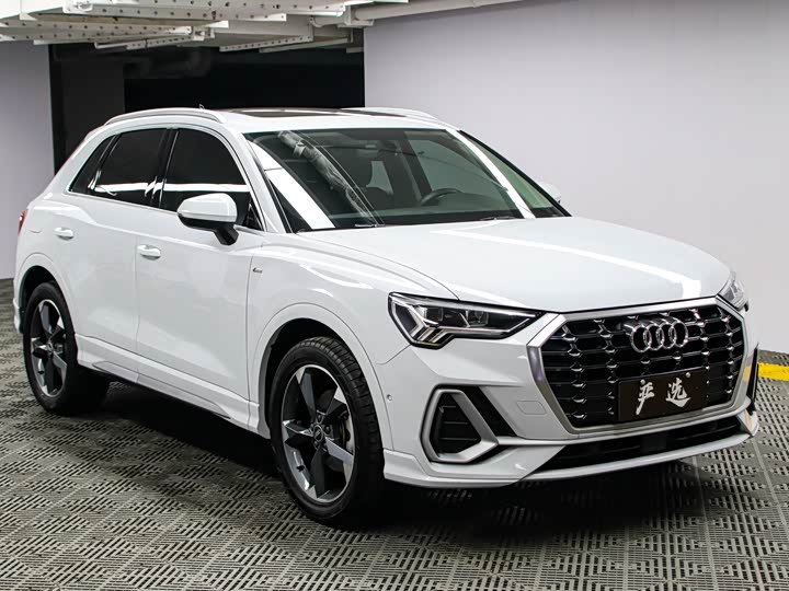 Фото 3 - Audi Q3