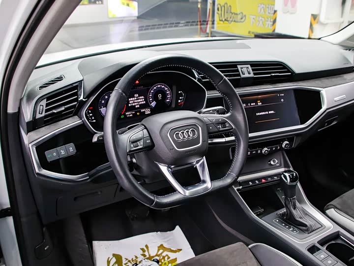 Фото 5 - Audi Q3