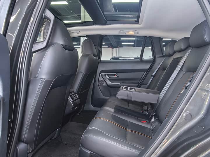 Фото 8 - Mazda CX-50