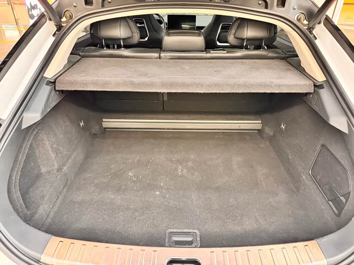 Фото 8 - Zeekr 001