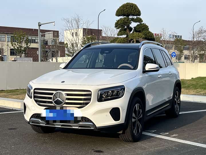 Фото 1 - Mercedes-Benz GLB-Class
