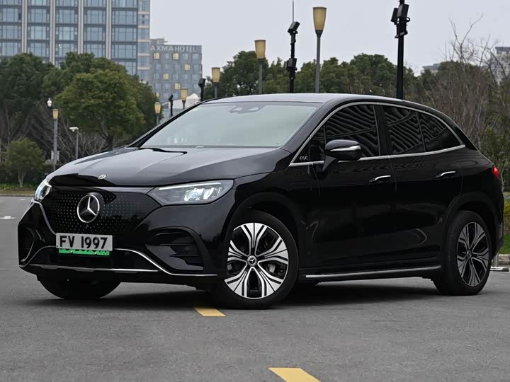 Фото 1 - Mercedes-Benz EQE SUV