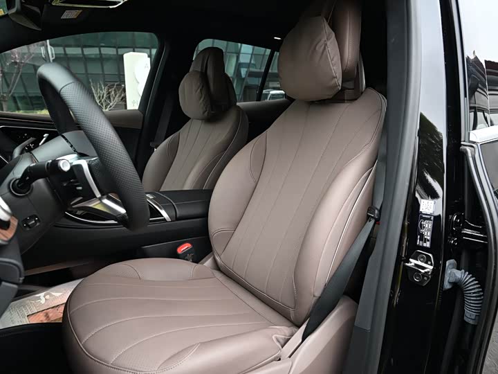 Фото 7 - Mercedes-Benz EQE SUV