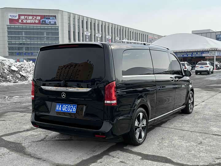 Mercedes-Benz V-Class 2021 2021款 V 260 L 长轴距尊贵版