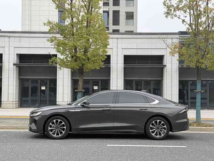 Фото 3 - Lincoln Z (Zephyr)