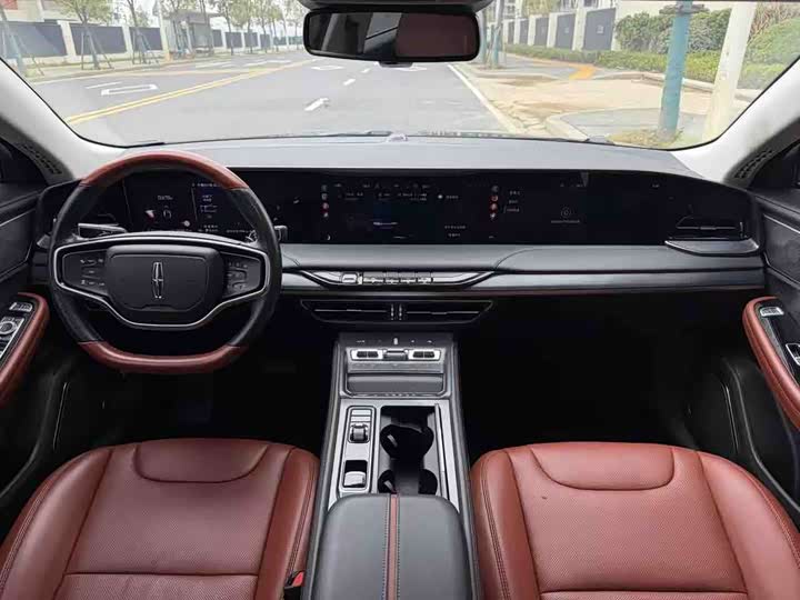 Фото 7 - Lincoln Z (Zephyr)