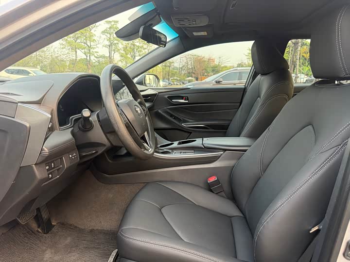 Фото 5 - Toyota Avalon