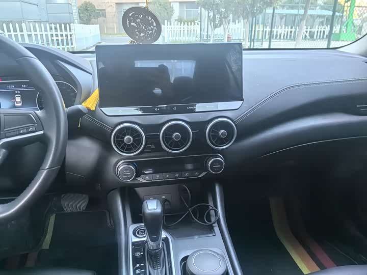 Фото 8 - Nissan Sylphy