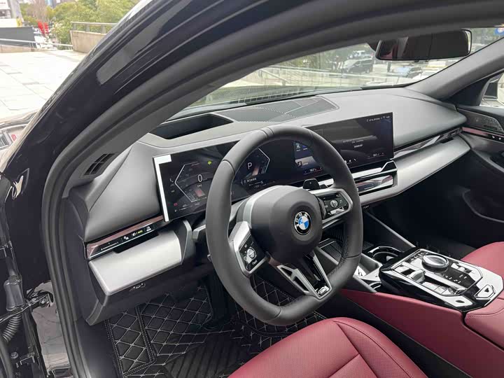 Фото 7 - BMW 5 Series
