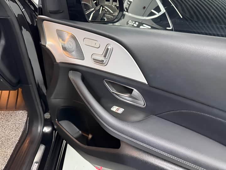 Фото 4 - Mercedes-Benz GLE-Class