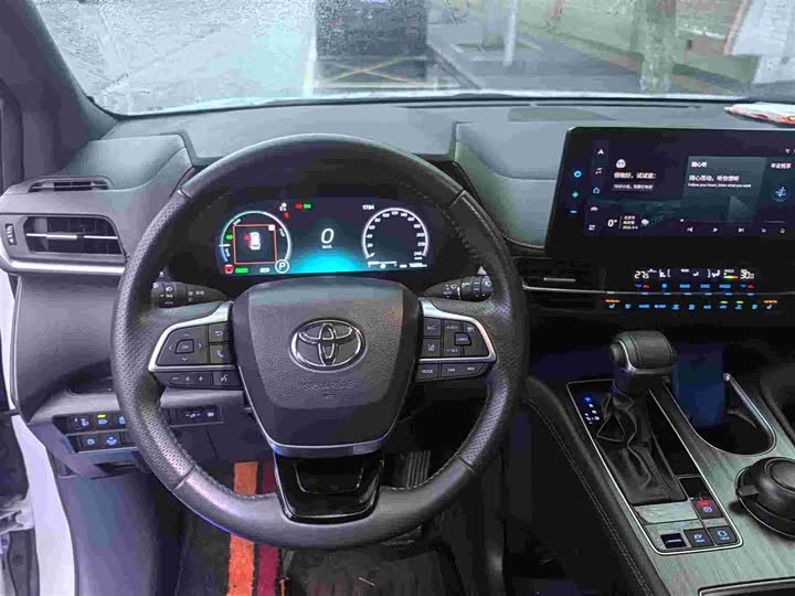 Photo 9 - Toyota Sienna