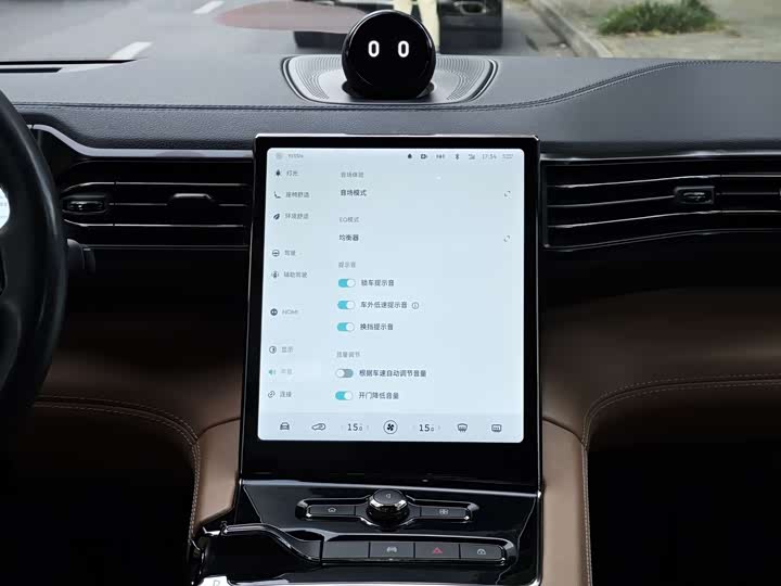 Фото 6 - Nio ES8