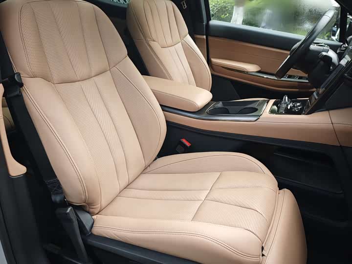 Фото 8 - Nio ES8