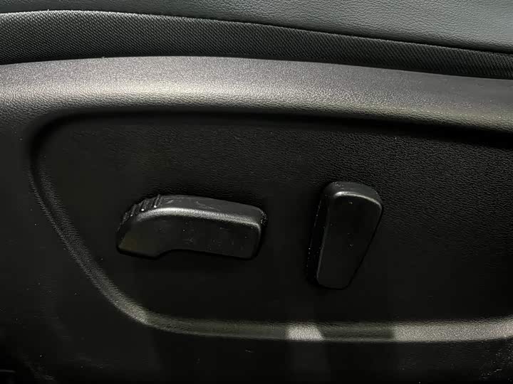 Фото 9 - Nissan Qashqai