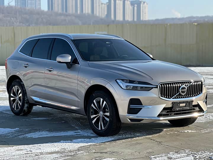 Photo 3 - Volvo XC60