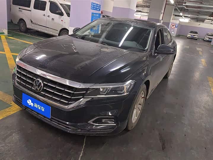 Photo 1 - Volkswagen Passat