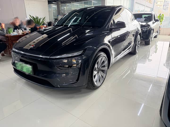 Photo 1 - Tesla Model Y