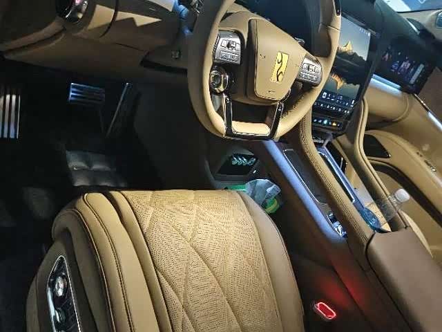 Фото 4 - BYD Yangwang U8