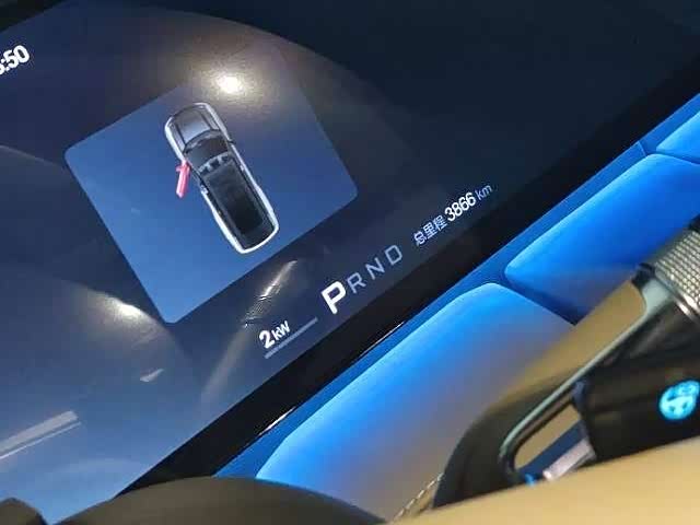 Фото 5 - BYD Yangwang U8