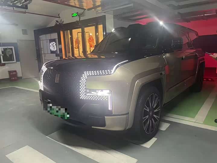 Фото 7 - BYD Yangwang U8