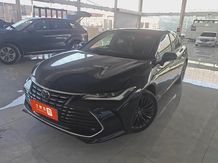 Photo 1 - Toyota Avalon