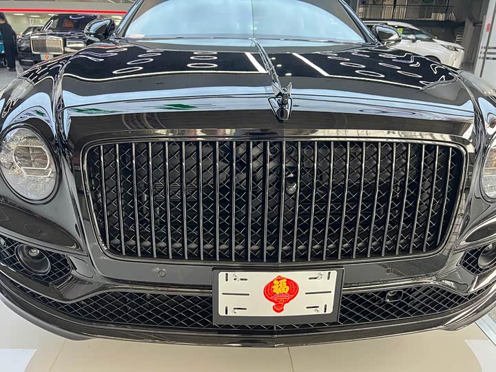 Фото 5 - Bentley Flying Spur