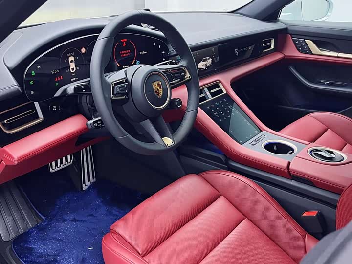 Photo 7 - Porsche Taycan