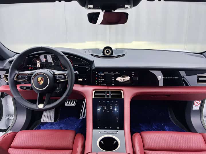 Photo 8 - Porsche Taycan