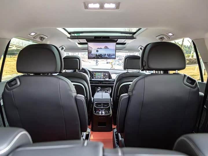 Фото 8 - Volkswagen Talagon