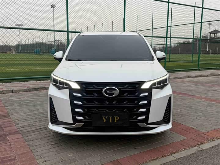 Фото 2 - GAC Trumpchi M6