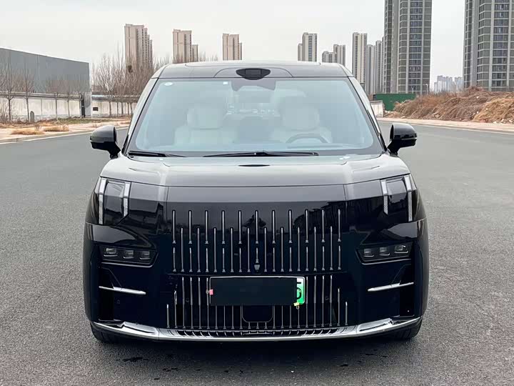 Фото 2 - Zeekr 009