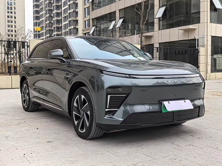 Photo 3 - Exeed Sterra ET