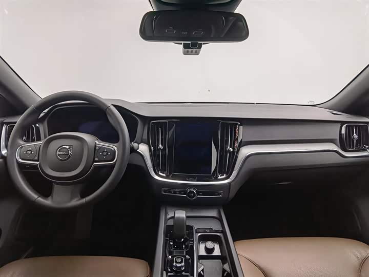 Фото 5 - Volvo S60