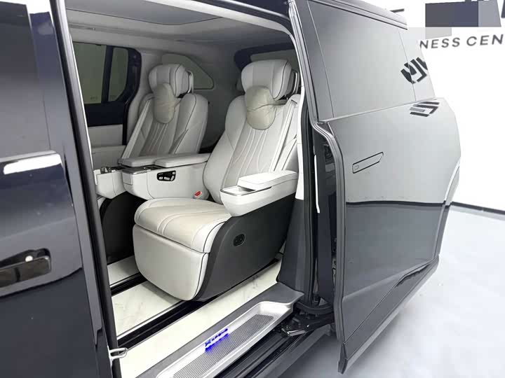 Фото 4 - XPeng X9