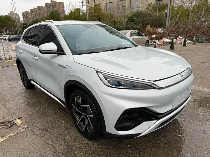 Photo 3 - BYD Yuan Plus