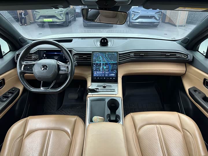 Фото 8 - Nio ES6