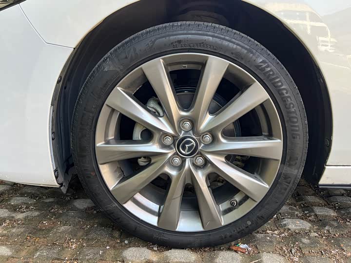 Фото 9 - Mazda 3 (Axela)