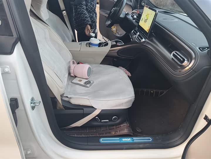 Фото 8 - Smart #1