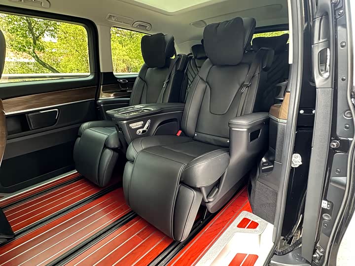 Фото 6 - Mercedes-Benz V-Class