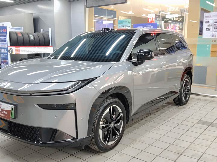 Фото 2 - Toyota bZ3X