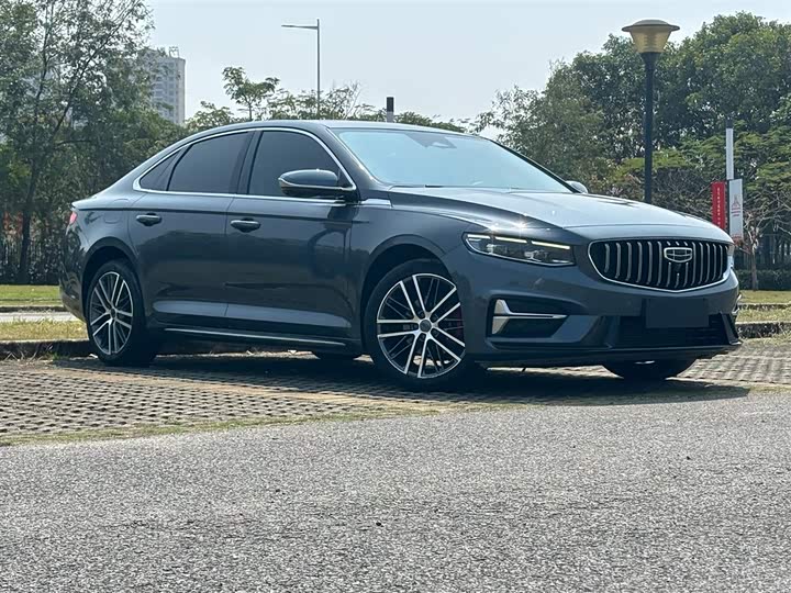 Фото 2 - Geely Preface