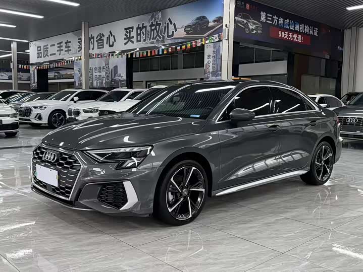 Фото 1 - Audi A3